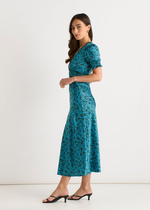 Midi-klänning med V-ringning och grön blommig spetskant - Image 3