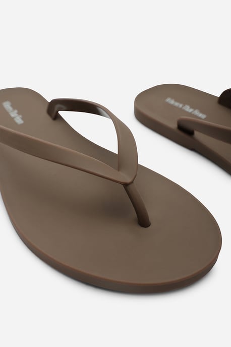 Wheres That From Womens Kailany Jelly Thong Flip Flop Sandals - Image 3