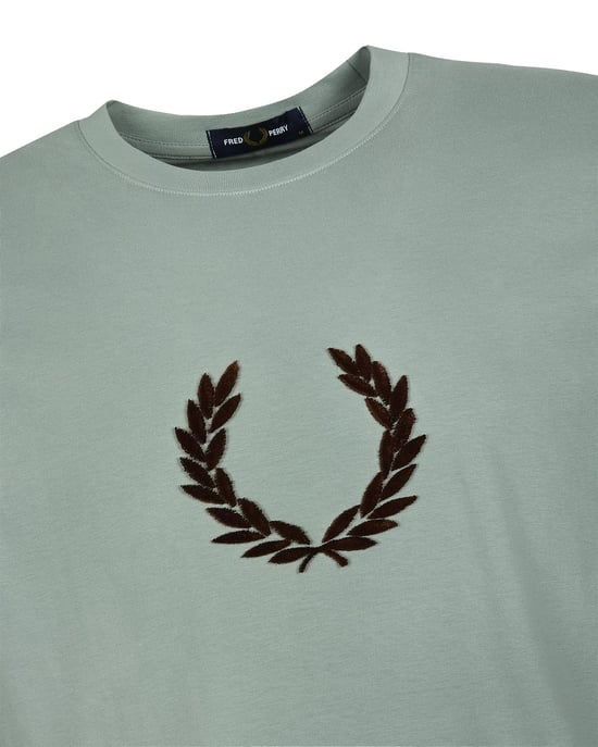 Fred Perry Textured Laurel Wreath T-Shirt Sage - Image 2