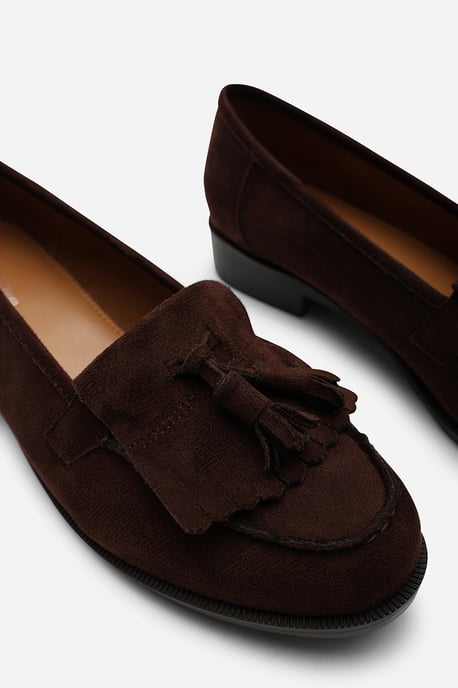 Where's That From Avani Flatform Slip On Loafers Shoes With Tassel - Image 5