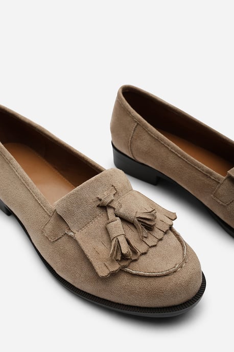 Where's That From Avani Flatform Slip On Loafers Shoes With Tassel - Image 6