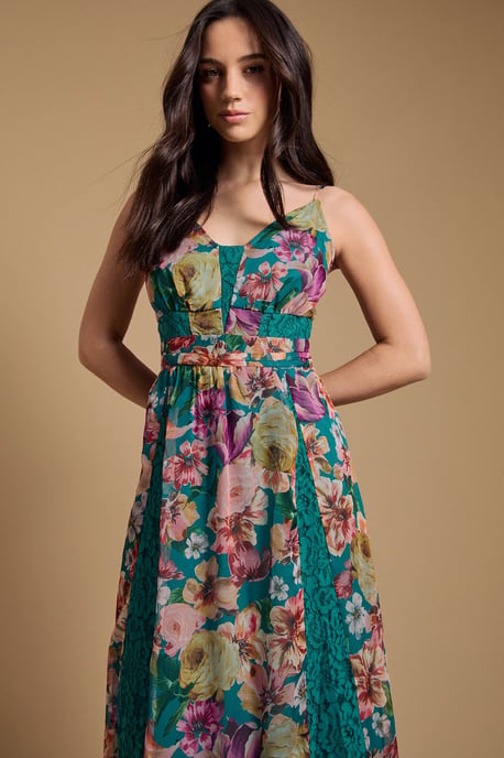 Lace Panelled Waist Pleated Maxi Dress - Image 4