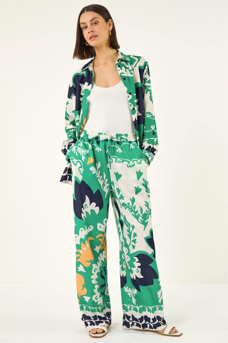 Border Print Cropped Wide Leg Trouser - Image 2