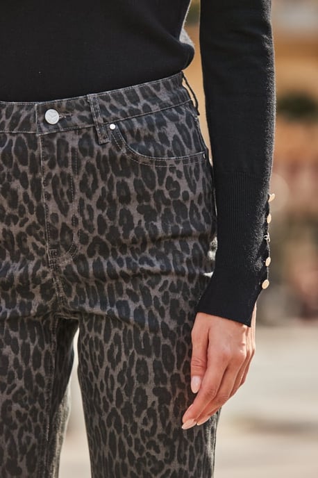 Grey Leopard Print Wide Leg Jeans - Image 4