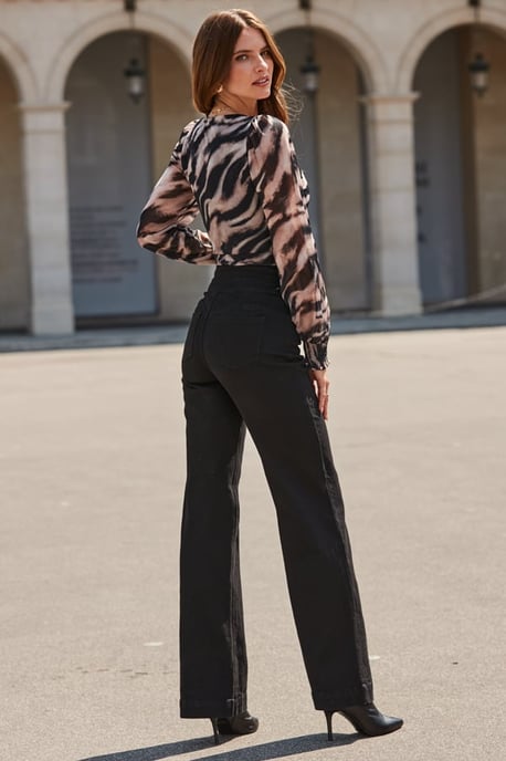 Black Contour Waist Wide Leg Jeans - Image 4