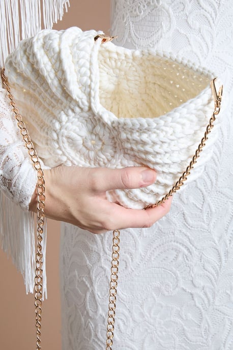 Knitted Shell Grab Bag - Image 3