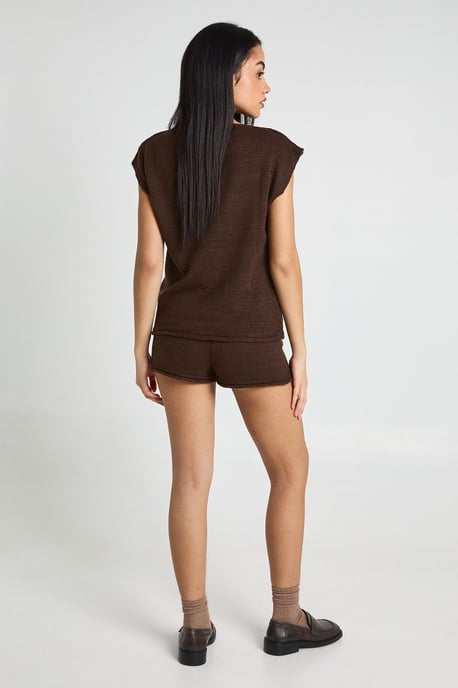 Sleeveless Slash Neck Long Line Top and Shorts Set - Image 2