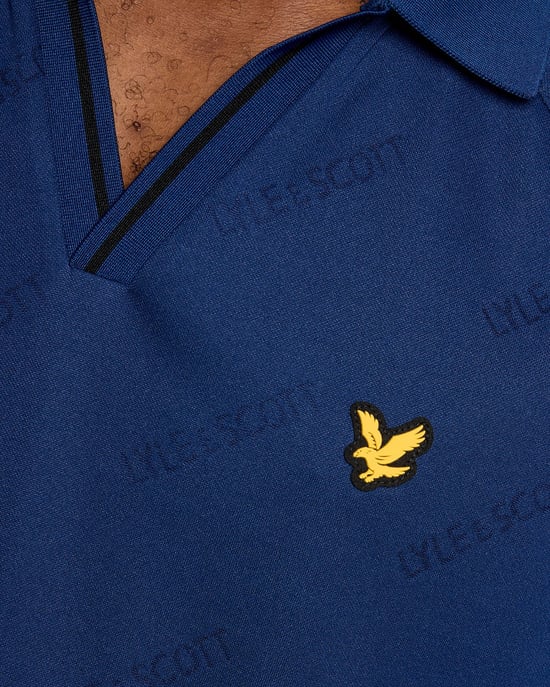 Sport Embossed Voetbal Polo Shirt - Image 6