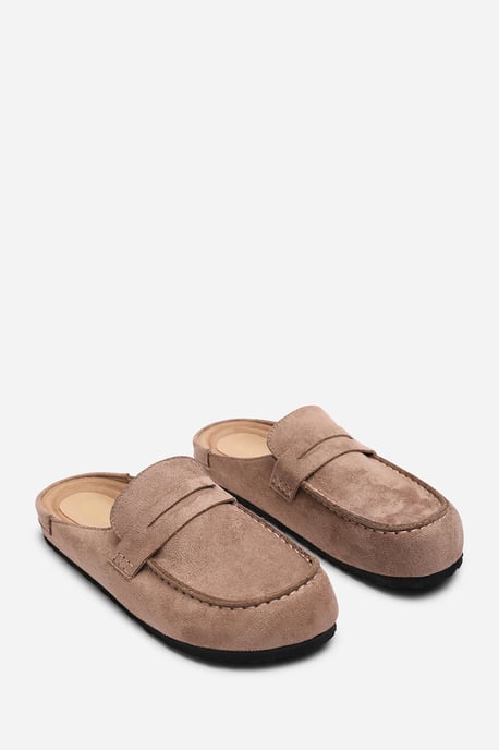 Where's That From Womens Honeybee Low Back Slip on Mule - Image 4