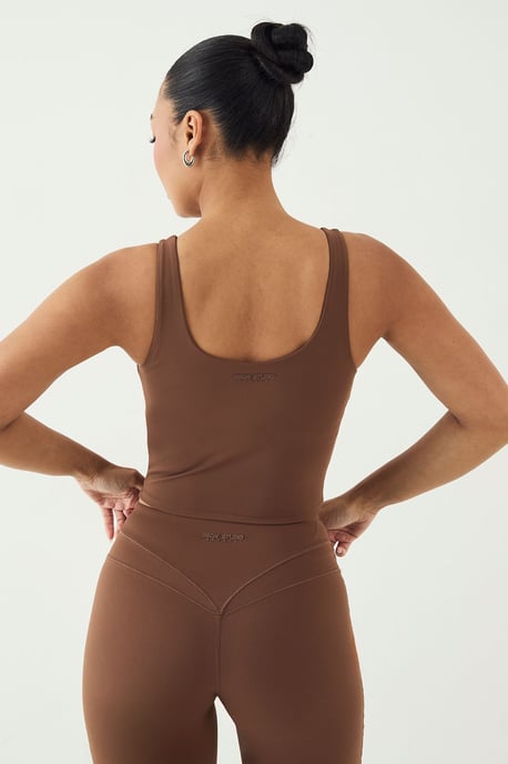 DSGN Studio Sculpt Plunge Longline Sports Bra - Image 2