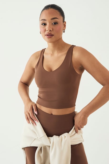 DSGN Studio Sculpt Plunge Longline Sports Bra - Image 3