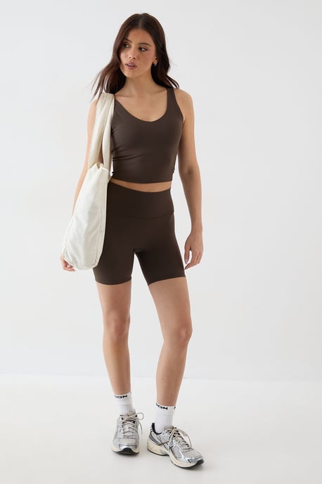 DSGN Studio Sculpt Longline Plunge Sports Bra - Image 3