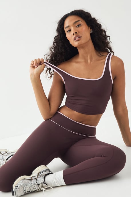 DSGN Studio Sports Sculpt Contrast Piping Padded Sports Bra - Image 1