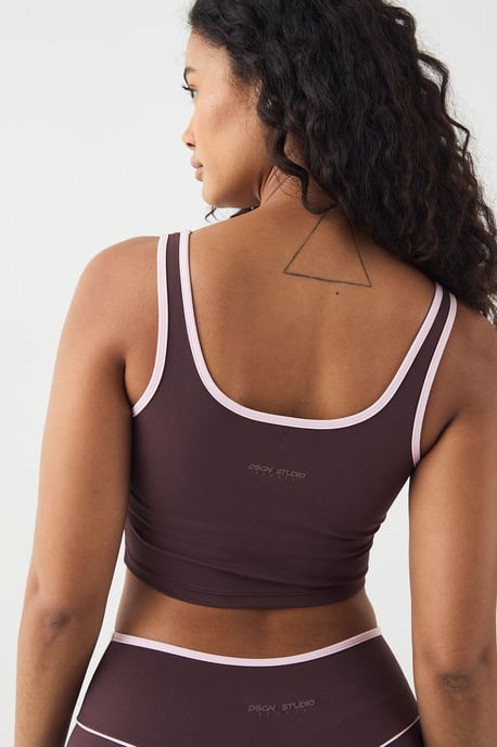 DSGN Studio Sports Sculpt Contrast Piping Padded Sports Bra - Image 4