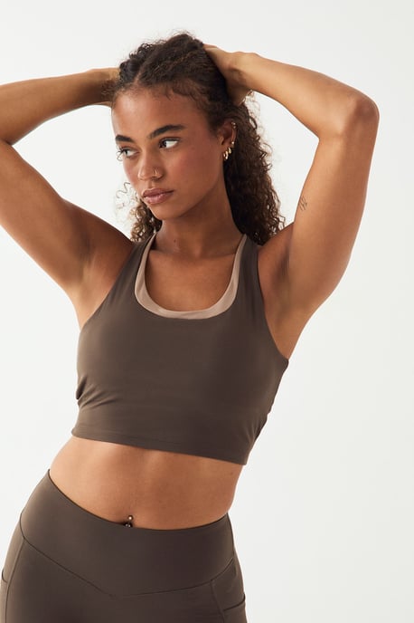 DSGN Studio Sculpt Contrast Longline Sports Bra - Image 4