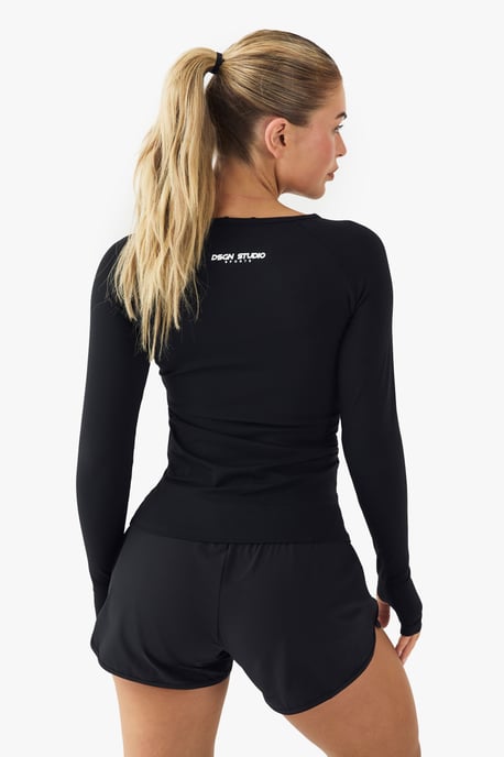 DSGN Studio Sports Sculpt Seam Detail Long Sleeve Top - Image 2