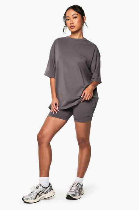 DSGN Studio Oversized T-shirt And Cycling Short Set - Image 3