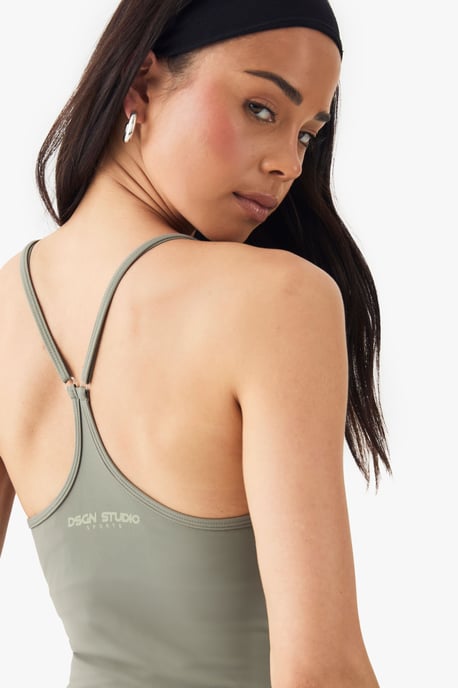 DSGN Studio Ultra Sculpt Padded Vest - Image 5