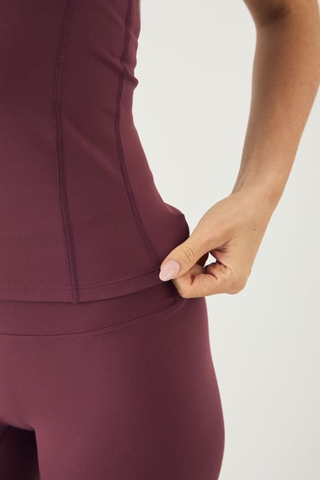DSGN Studio Sports Sculpt Seam Detail Padded Halterneck Top - Image 4