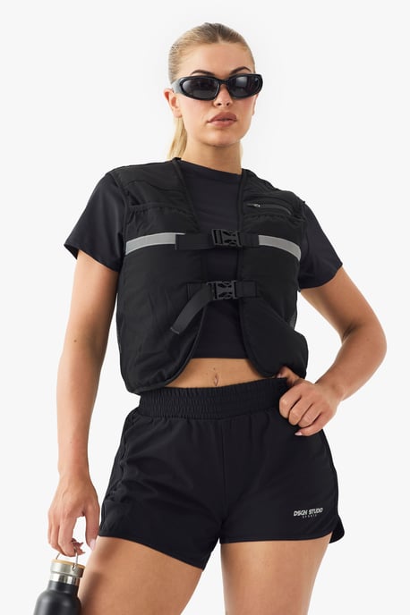 DSGN Studio Sport Hydration Vest - Image 1