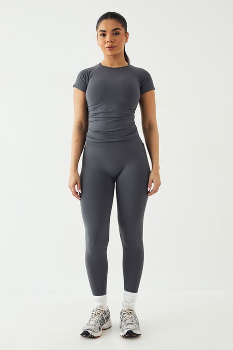 DSGN Studio Sport Contour Seamless Ruched Short Sleeve Top - Image 5