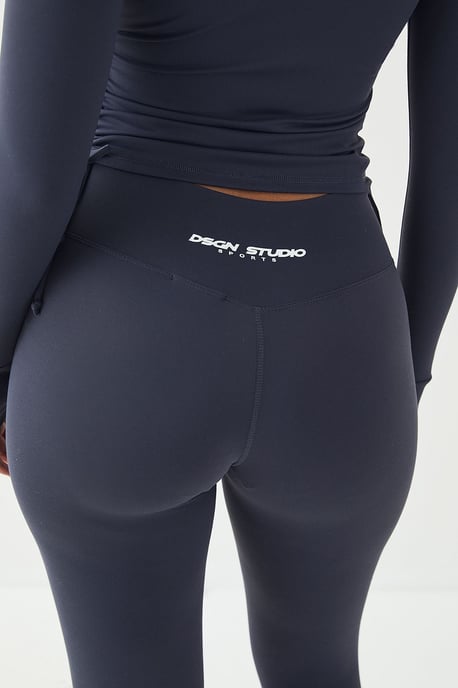 DSGN Studio Highwaist Sculpt Wrap Waist Legging - Image 4