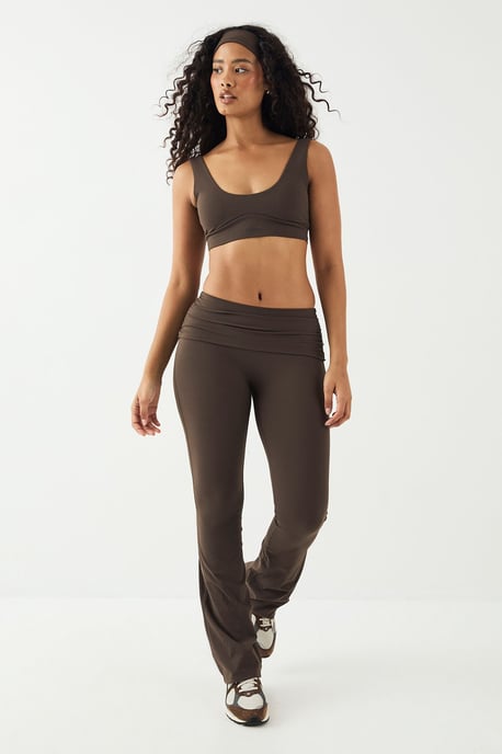 DSGN Studio Sculpt Fold Over Waistband Flared Legging - Image 3
