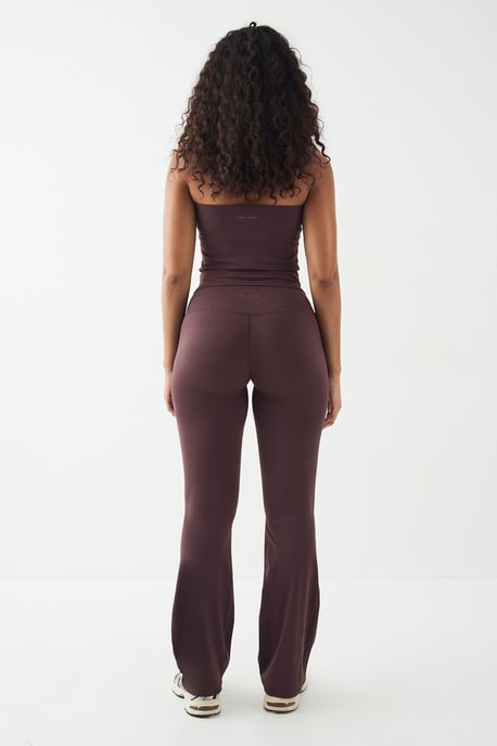 DSGN Studio Petite High Waist Sculpt Yoga Flared Legging - Image 2