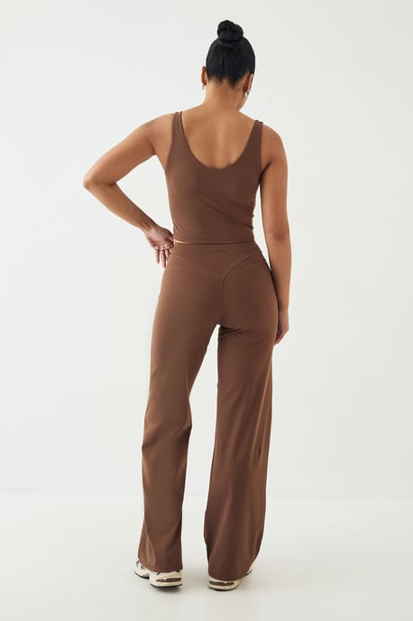 DSGN Studio Sculpt Seam Detail Straight Leg Yoga Pant - Image 2