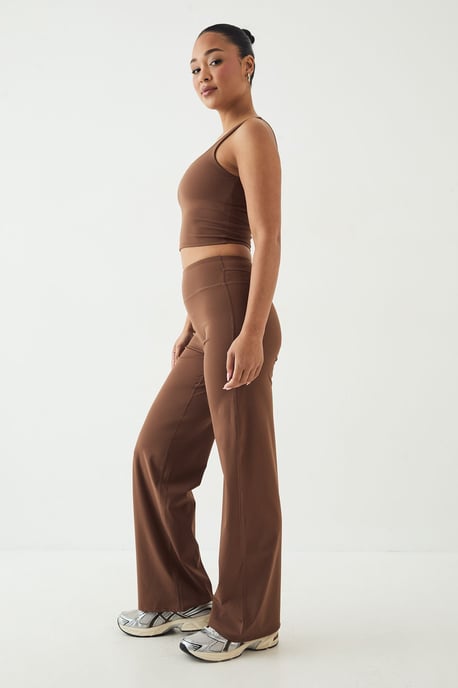 DSGN Studio Sculpt Seam Detail Straight Leg Yoga Pant - Image 3