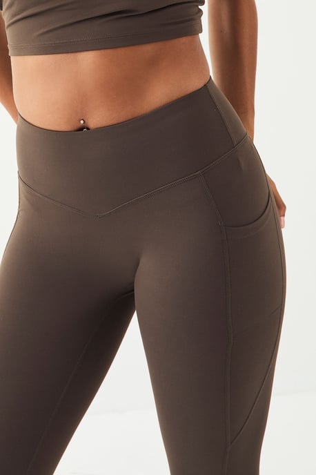DSGN Studio Sculpt Pocket Detail High Waist Legging - Image 4