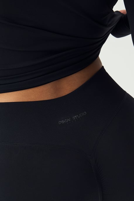 DSGN Studio Sport Contour Seamless Scrunch Bum Legging - Image 4