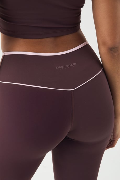 DSGN Studio Sports Sculpt Contrast Piping High Waist Legging - Image 4