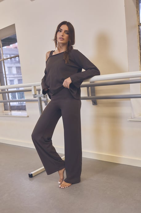 DSGN Studio Off The Shoulder Long Sleeve T-shirt - Image 1
