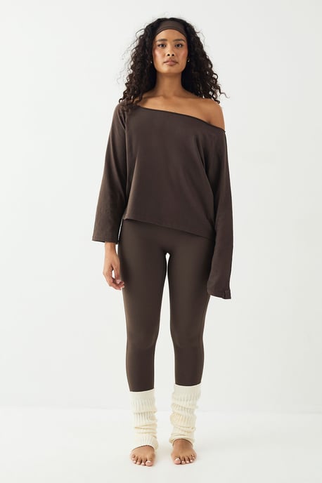 DSGN Studio Off The Shoulder Long Sleeve T-shirt - Image 5