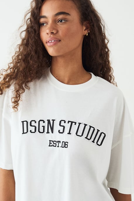 DSGN Studio Applique Oversized T-shirt - Image 4