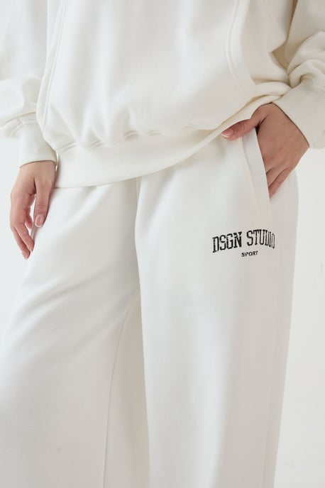 DSGN Studio Collegiate Printed Straight Leg Jogger - Image 4