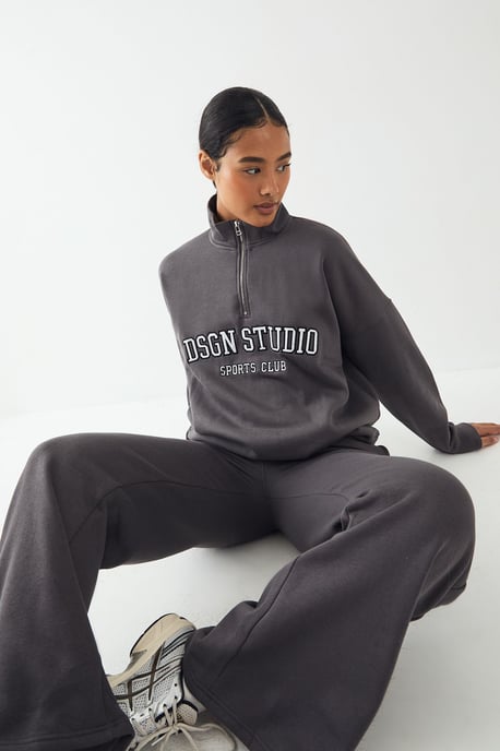 DSGN Studio Applique Straight Leg Jogger - Image 3