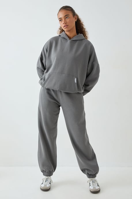 DSGN Studio Oversized Cuffed Jogger - Image 3