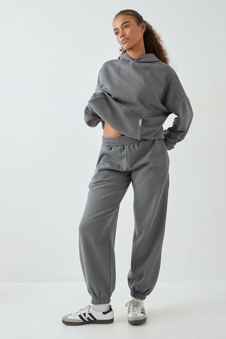 DSGN Studio Oversized Cuffed Jogger - Image 4