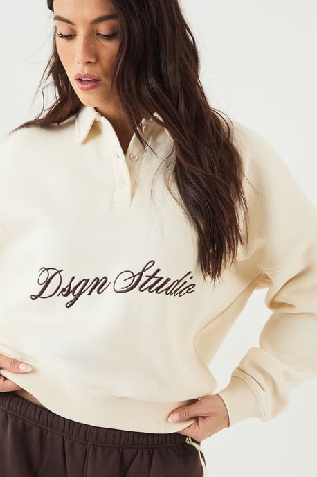 DSGN Studio Script Rugby Collared Sweatshirt - Image 4