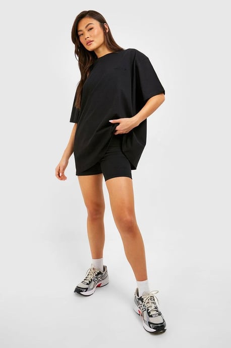 DSGN Studio Oversized T-Shirt And Cycling Short Set - Image 5