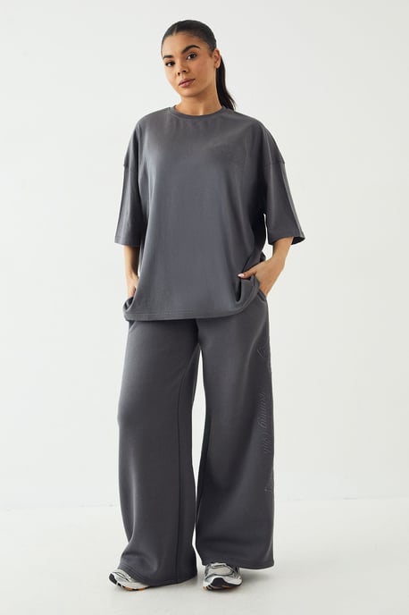 DSGN Studio Sport Training Club Oversized T-Shirt - Image 3