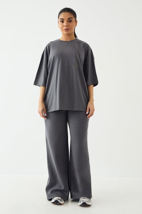 DSGN Studio Sport Training Club Oversized T-Shirt - Image 5