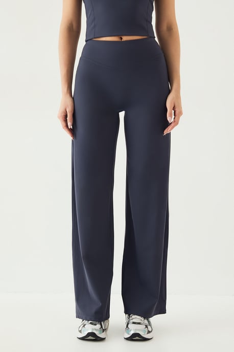 DSGN Studio Sculpt Straight Leg Trouser - Image 3
