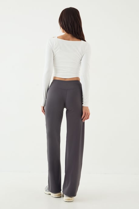 DSGN Studio Sculpt Straight Leg Trouser - Image 2