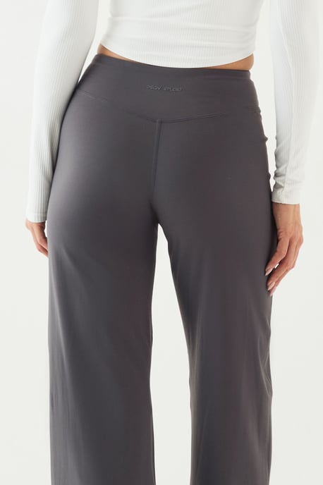 DSGN Studio Sculpt Straight Leg Trouser - Image 4