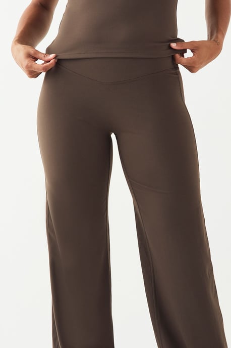 DSGN Studio Sculpt Straight Leg Trouser - Image 4