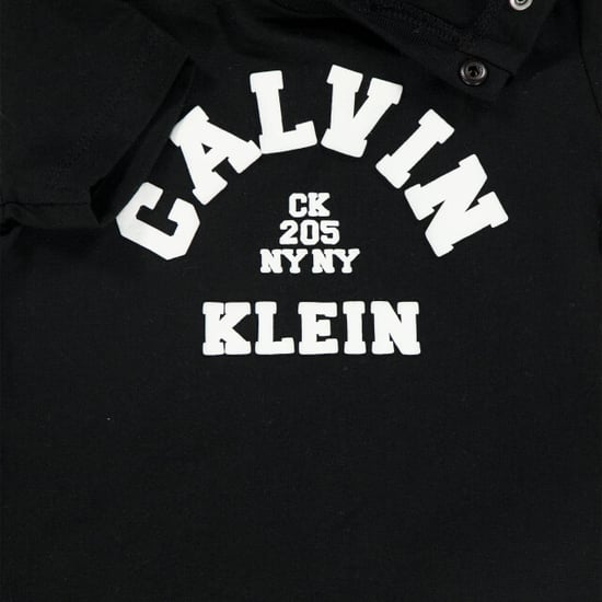 Calvin Klein Baby unisex t-shirt in - Image 2