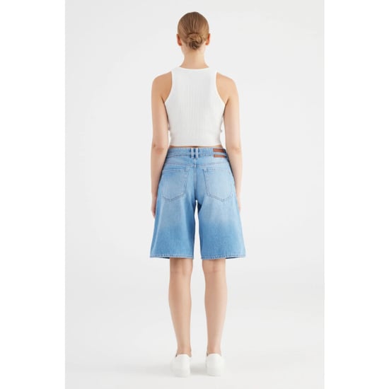 Cup of Joe Harper midi short light blue - Image 5